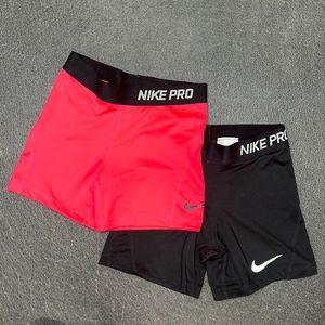 Nike - Dry Fit Shorts - Size Youth Large fits as Women XS